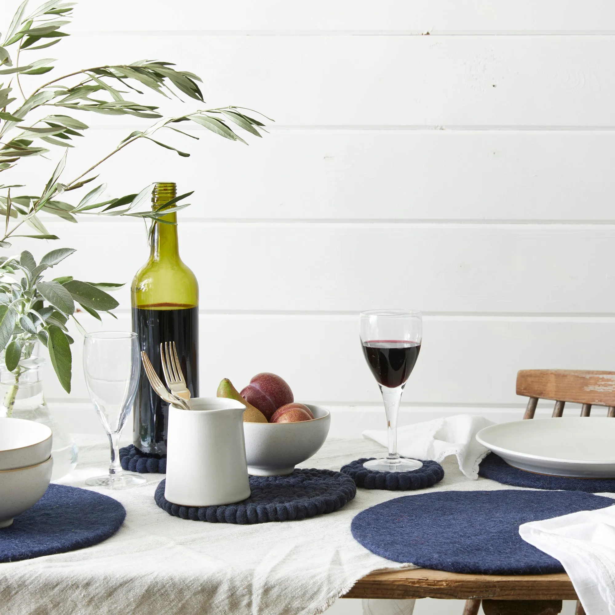 MILDO Handmade Felt Ball Table Mat Trivet