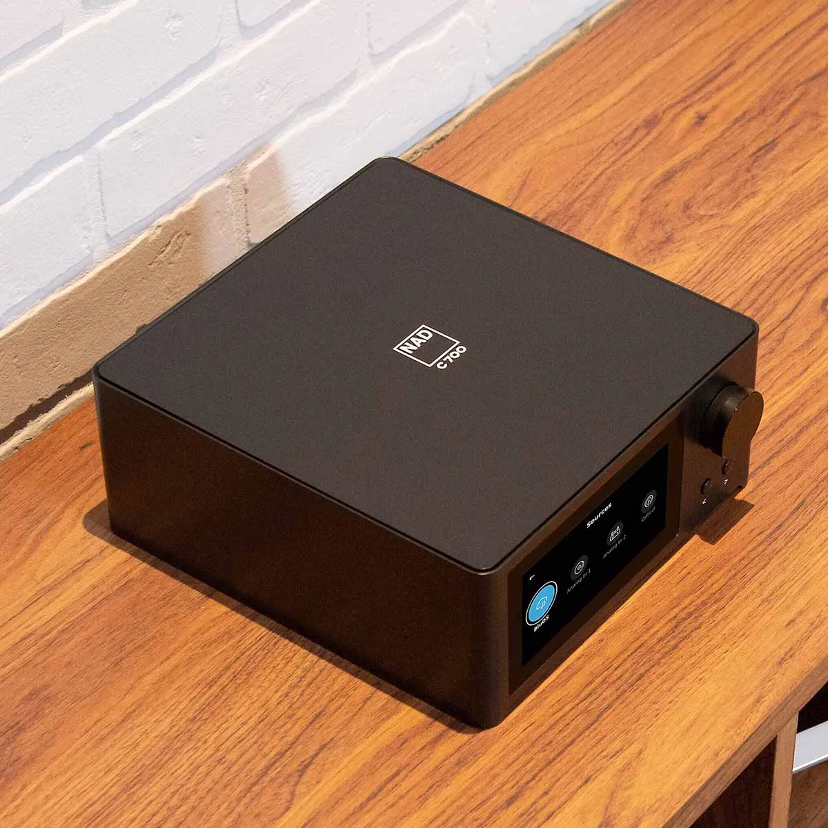 NAD C 700 Compact Stereo Integrated Amplifier