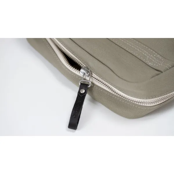 Qwstion Bananatex Travel Kit Medium (limestone)
